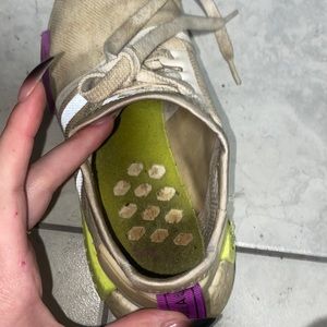 Worked in a grow sorry for the smell haha ;)